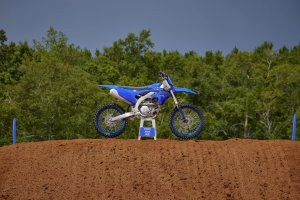 YZ450F Team Yamaha Blue on stand