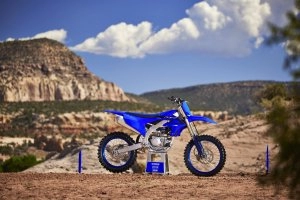 YZ450F Team Yamaha Blue on stand