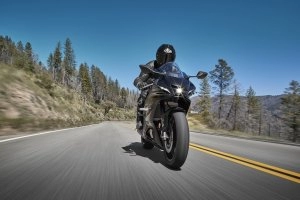 YZF-R7 Action 6