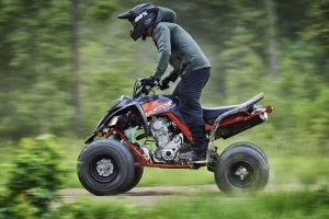 RAPTOR 700R SE Action 4